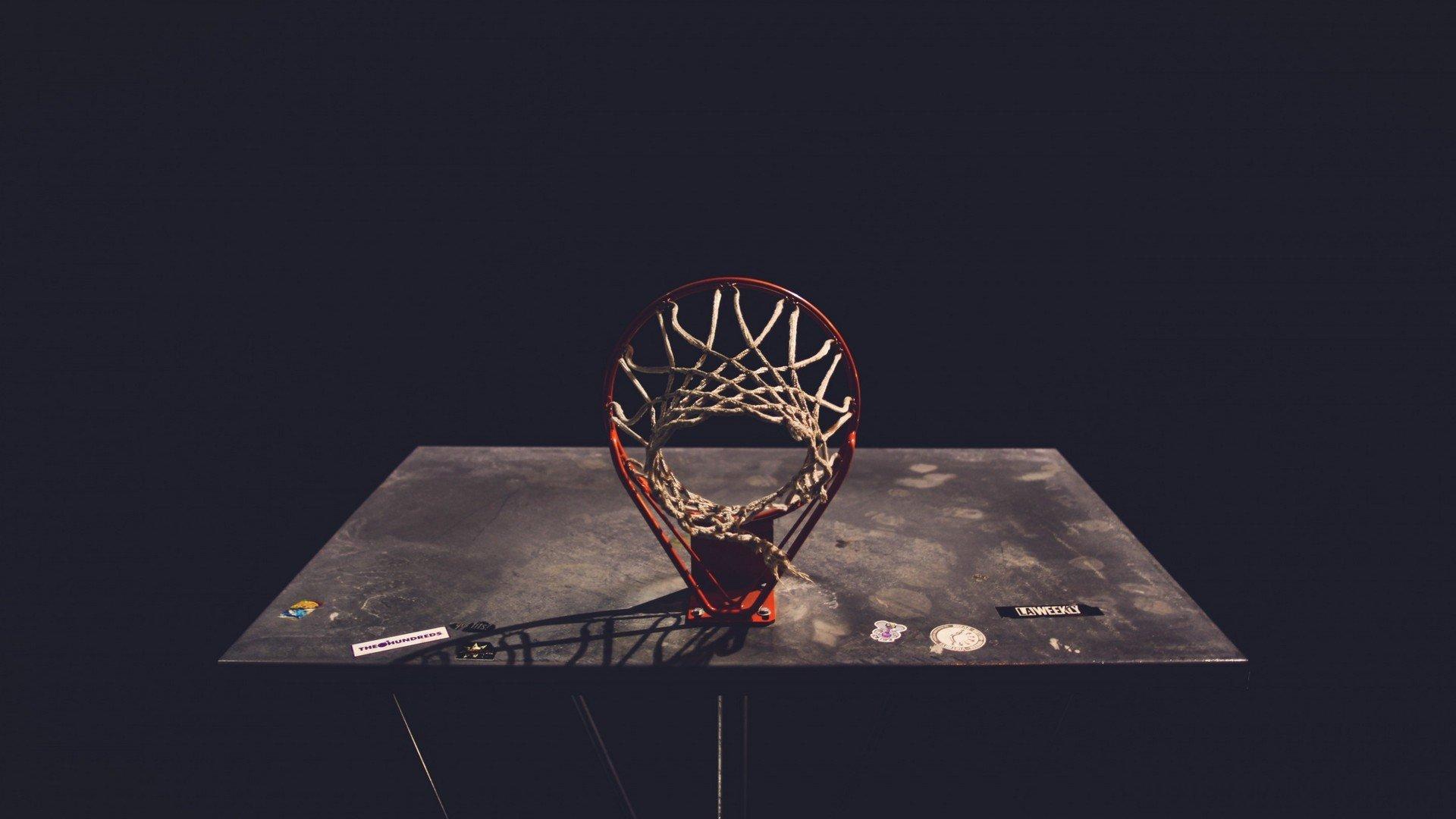 澳客网_自由泳巅峰对决，新星闪耀泳坛，世界纪录再刷新