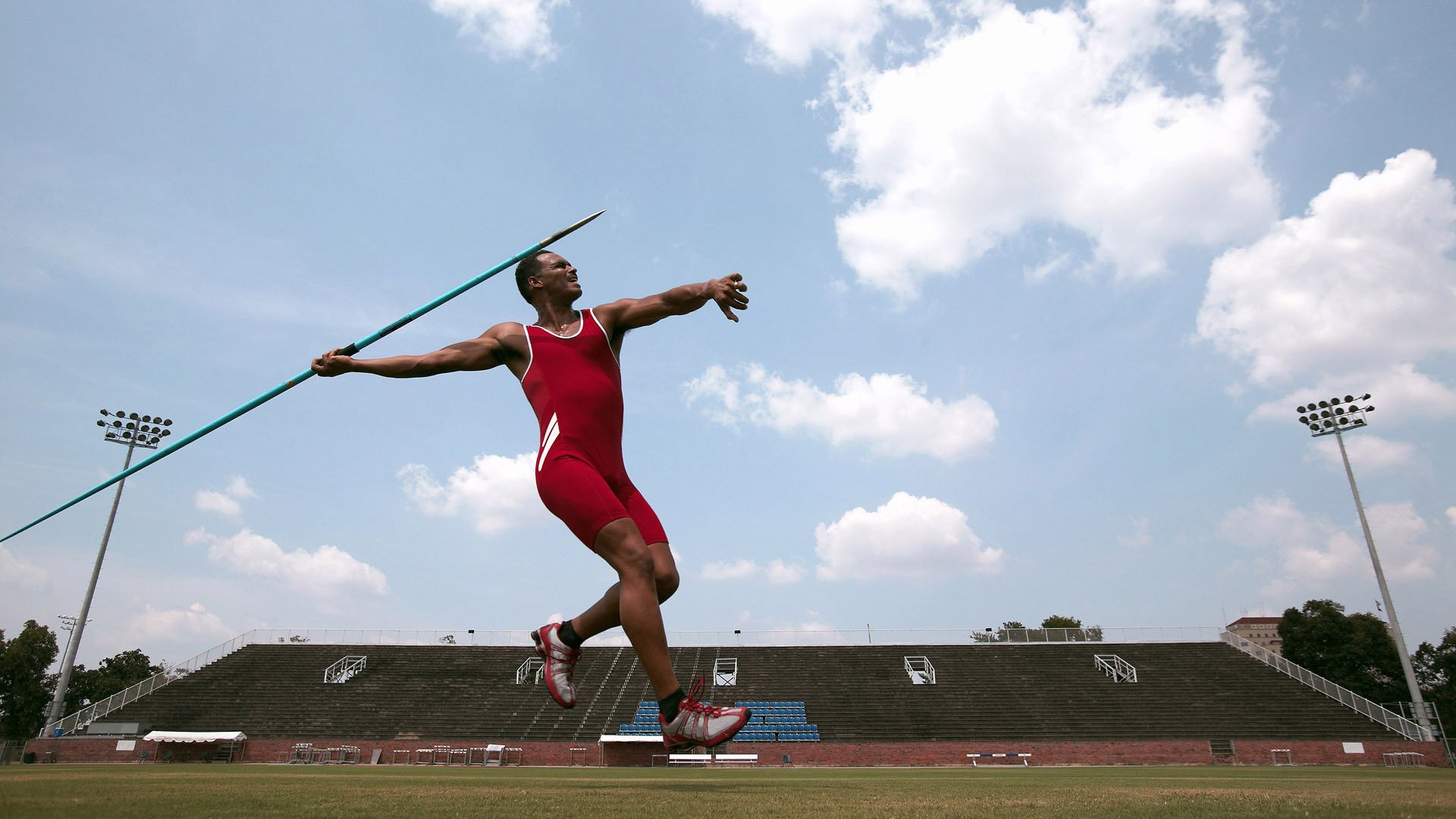 青训体系再结硕果,某足球俱乐部U19梯队勇夺全国青年联赛冠军